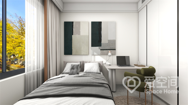 白色入墙式衣柜扩大了次卧的视觉效果，灰白色床品与白色家具和谐统一，塑造出优雅的空间氛围。