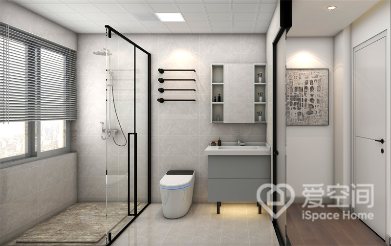 卫浴空间采用了三式干湿分离设计浅色背景结合轻盈的洁具布置，空间充满舒适自如的质感。