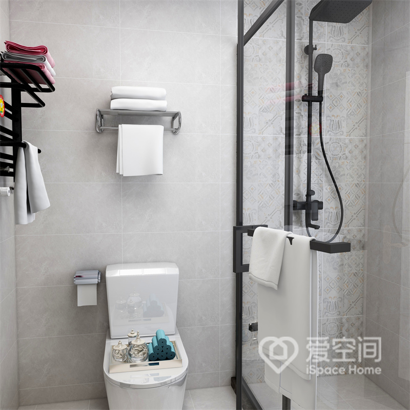 卫浴空间做了干湿分离，提升了业主的生活效率，毛巾架上墙设计，节约了占地，也令日常使用变得更加便捷。
