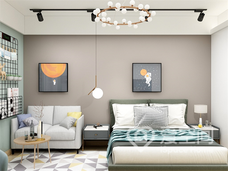 卧室的设计充满时尚感和独特韵味，右侧放置双人床，左侧放置沙发桌椅，空间中包容了不同的社交模式。