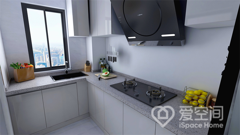 白色橱柜让厨房空间显得更加简洁和大气，隐形柜门突出了功能性，L型动线布置提高了烹饪效率。