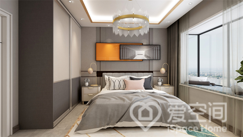 主卧利用优雅的线条和家具营造出现代典雅之美，爱马仕橙高贵华丽，升华了卧室的精致格调。