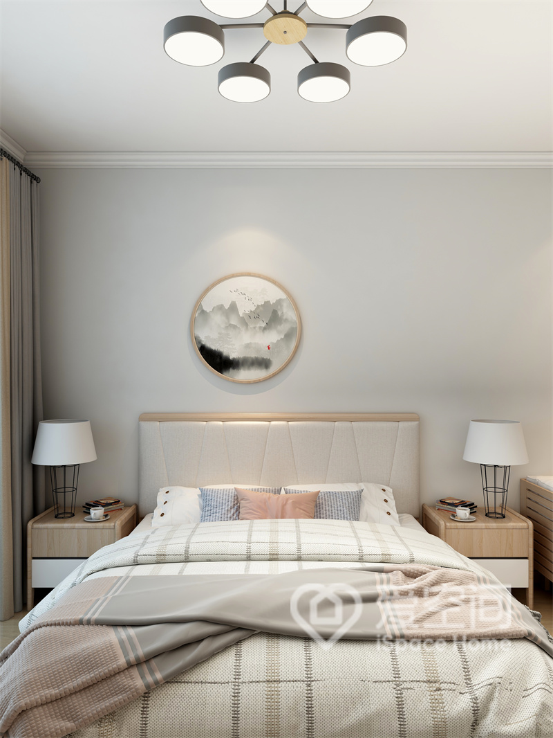 灰色背景墙传递出沉稳的美感，床头柜精致与质感兼具，对称布局强化了休息的仪式氛围。