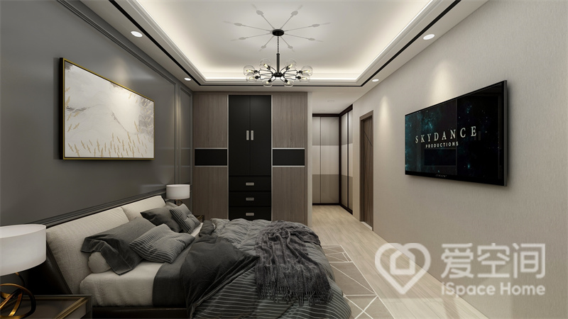 主卧简雅而低奢，立面以米灰色为主，光影与材质在空间中交织，打造出理性而优雅的卧室氛围。