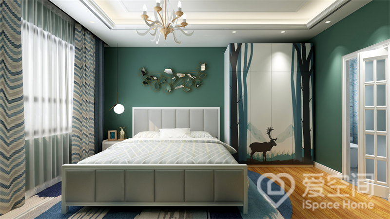 绿色赋予主卧简约的轻奢质感，设计师善于在细节上下功夫，装饰元素、衣柜背景都提升了卧室的时尚感。