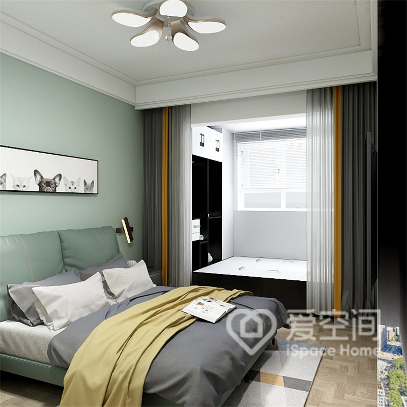 次卧空间中，浅绿色背景与床头相互呼应，低调而精致，搭配上高级灰床品，优雅而有格调。