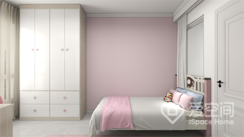 次卧空间中，粉色带来淡淡的少女气息，白色与粉色充满浪漫感的搭配，入眼可见皆为美好。