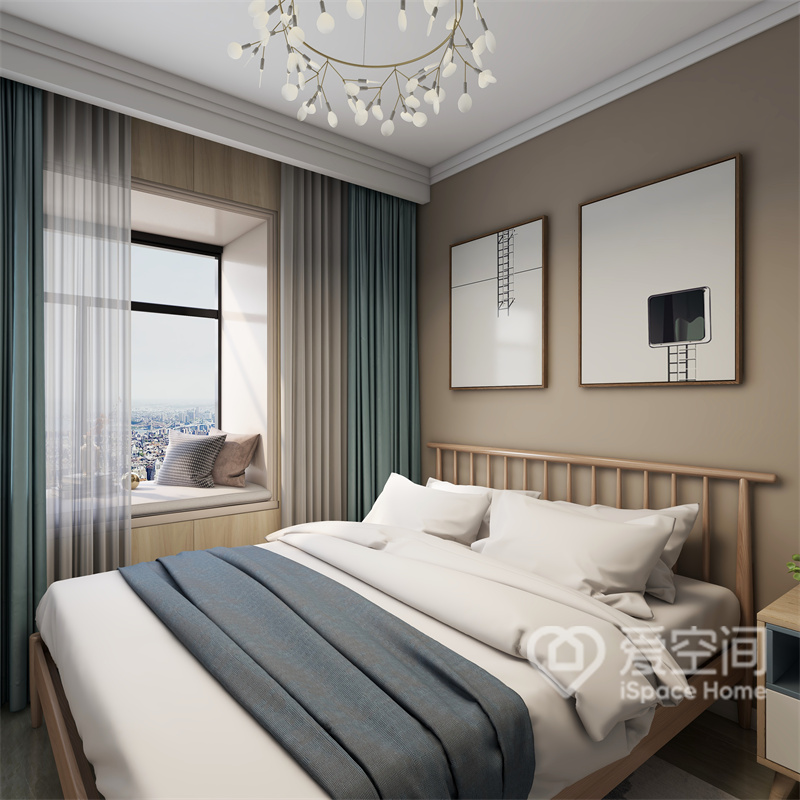 浅咖色背景给人平静舒适的质感，蓝白床品内敛舒适，飘窗的设计更是将卧室IDE可用空间最大化。