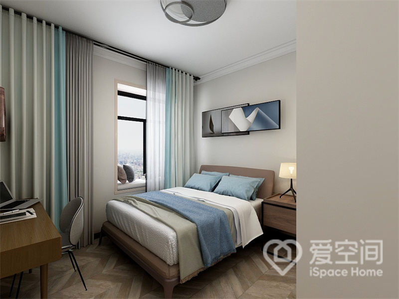 次卧设计强调空间的呼吸感，立面和顶面未做复杂设计，低饱和色软装令卧室空间充满素雅氛围。