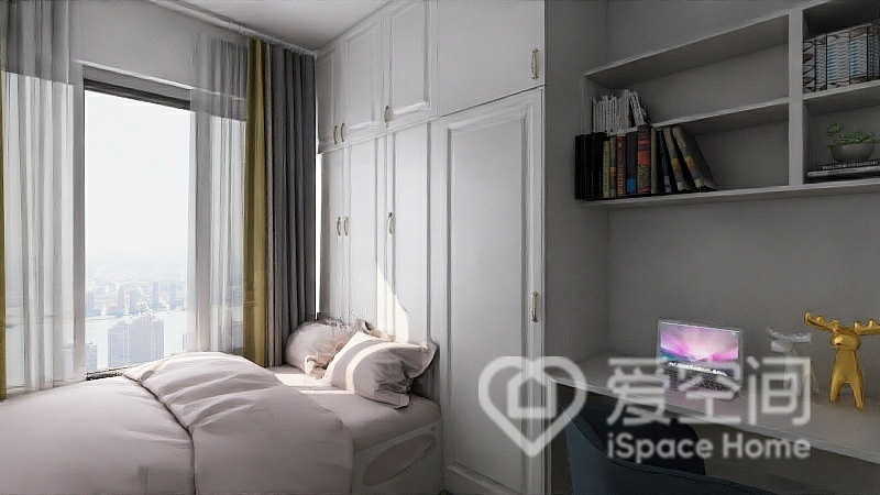 儿童房的设计干净通透，榻榻米一体柜造型美观，粉白色床品让卧室在优雅自如，令人百看不厌。