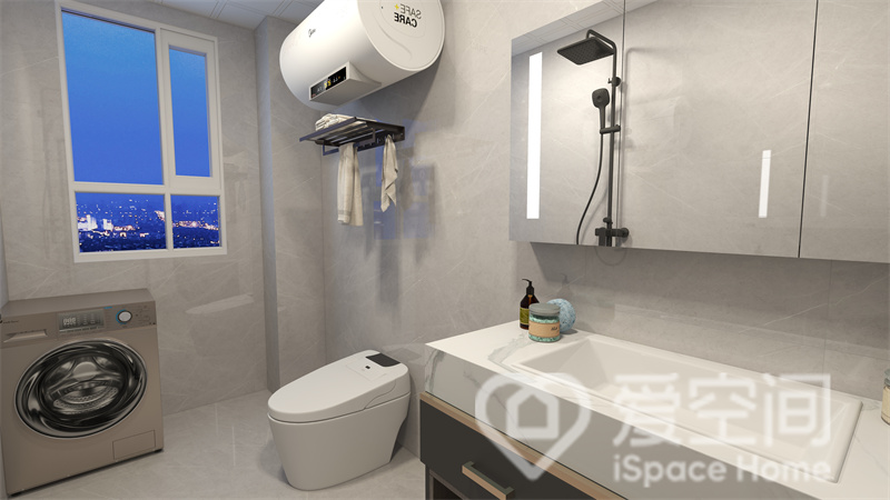 卫生间的设计保持了简洁性，室内未做干湿分离设计，通过家具的布局构造出清晰的动线。