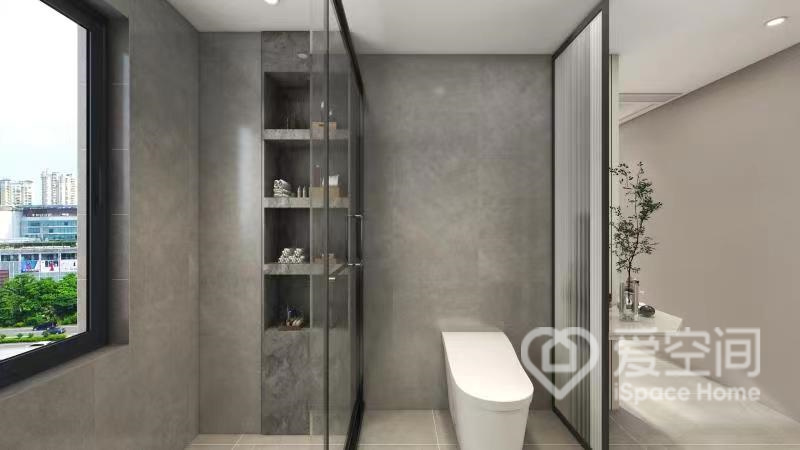 卫浴空间采用了三式干湿分离，大气美观，壁龛嵌入墙体设计，不仅解决收纳需求，还使空间更有层次感。