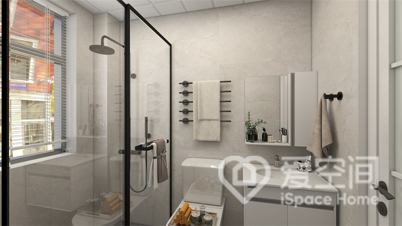 整个卫浴空间显得通透明亮，干湿分离优化了室内动线，令空间变得更明朗。
