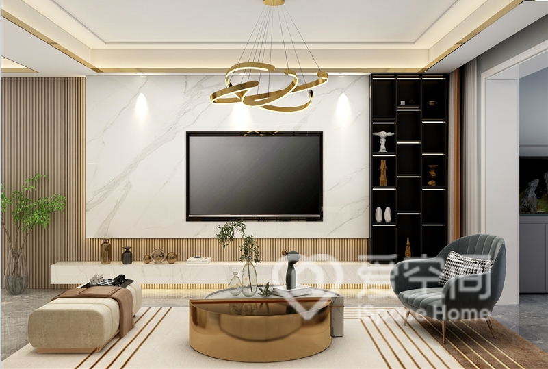電視墻精簡設計，木材、石材搭配組合形成視覺漸變，客廳看起來更有格調。