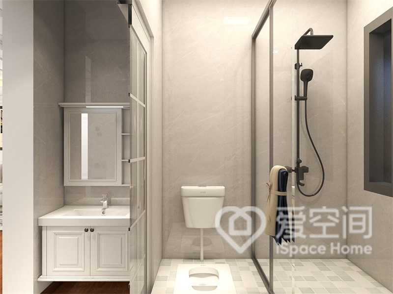 衛生間使用三式干濕分離設計，米白色調令空間充滿高級感，簡雅而有序。