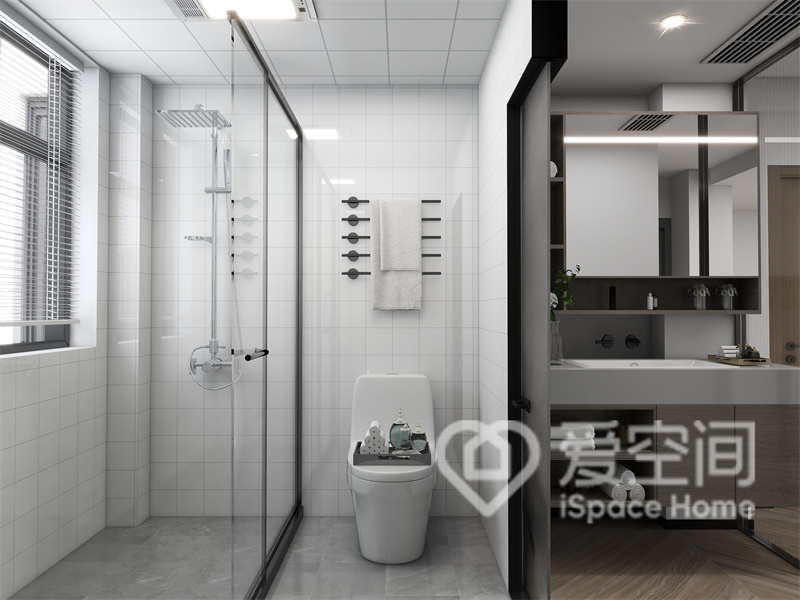 衛浴間采用三式干濕分離設計，空間配色營造出如紳士般謙和的氣質，提升藝術品味。
