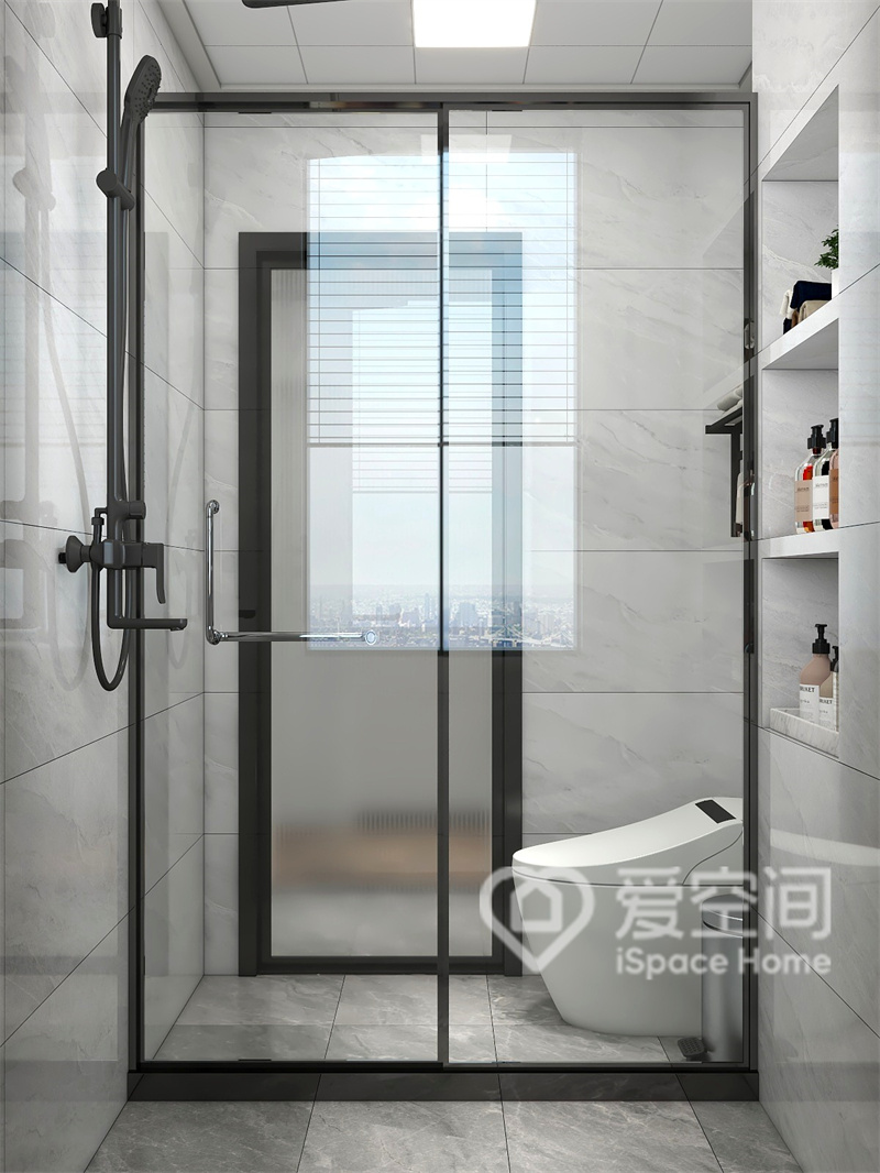 衛浴空間結構簡單，設計師采用了干濕分離設計，提升了空間的層次和功能。