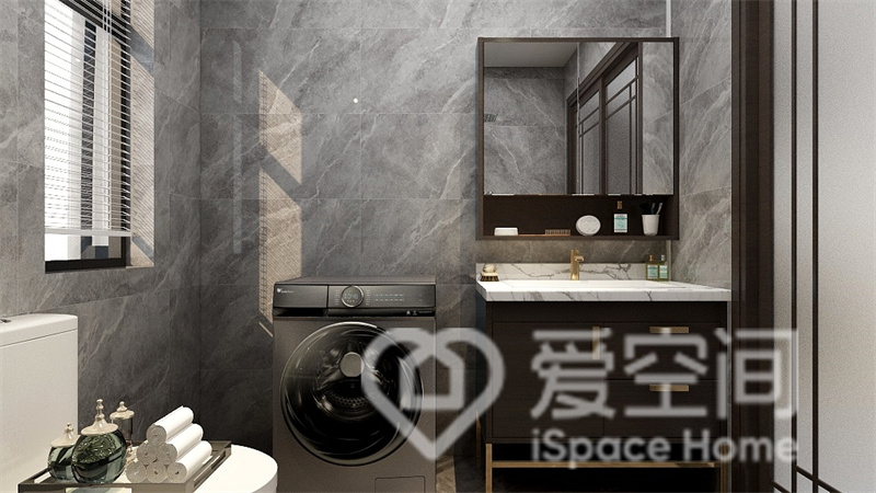 洗衣机的融入让空间层次更加丰富，也满足了业主的洗衣需求，室内没有做干湿分离，但整体动线规划有序。
