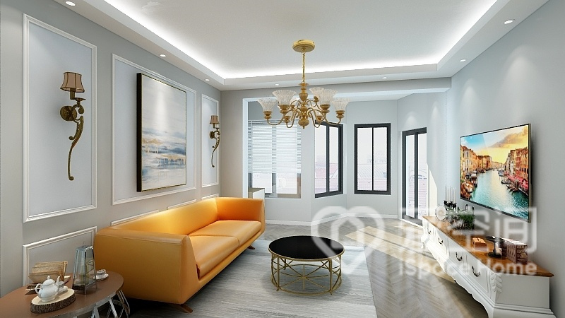 客厅的背景设计极其富有设计感，蓝色背景墙中使用白色石膏线勾勒，增加了空间的仪式感，黄色沙发带来明媚的气息。