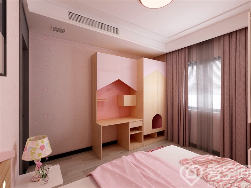 儿童房以粉色为主调，呈现出清新自然的浪漫感，定制柜造型独特，收纳能力强，令空间显得很精致。