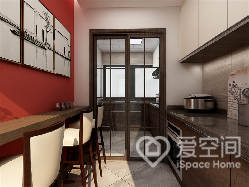 餐厨一体化设计，明朗的线条勾勒出平淡的空间氛围，橱柜与吧台动线规划合理，室内具有东方气韵。