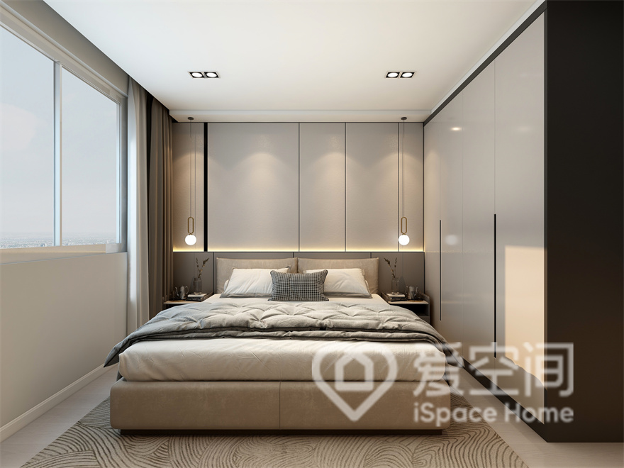 主卧采用了无主灯设计，并用筒灯和线性灯具组合，勾勒出空间的轮廓，让卧室富有层次感。