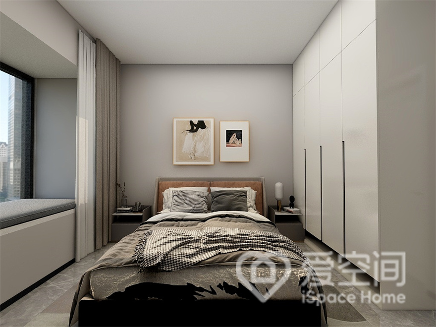 白色的次卧空间中，配以米布艺软装点缀，床头与床品配色做出层次对比，赋予了空间层次美感。